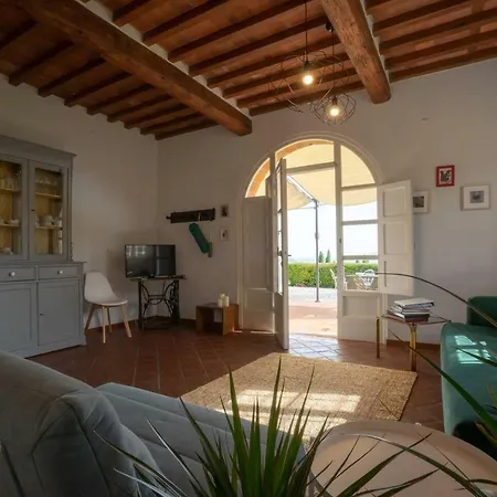 Con Magnifica Vista E Piscina Apartment *